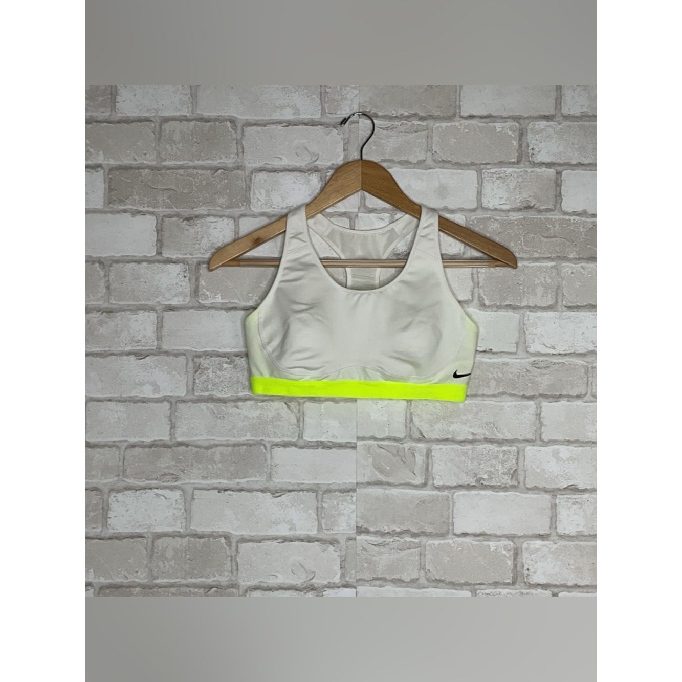 Nike Pro Fierce Sports Bra Size M